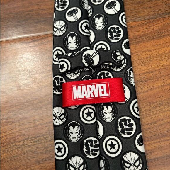 Marvel grey/black/white necktie - Picture 3 of 4